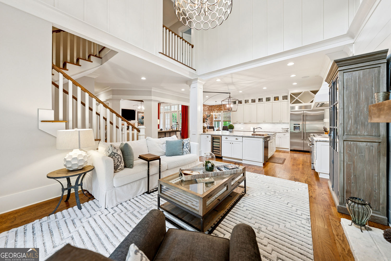 Roswell, Georgia 30075, United States, 4 Bedrooms Bedrooms, ,5 BathroomsBathrooms,Residential,Pending,199784