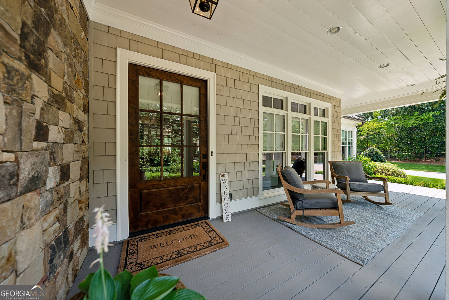 Roswell, Georgia 30075, United States, 4 Bedrooms Bedrooms, ,5 BathroomsBathrooms,Residential,Pending,199784