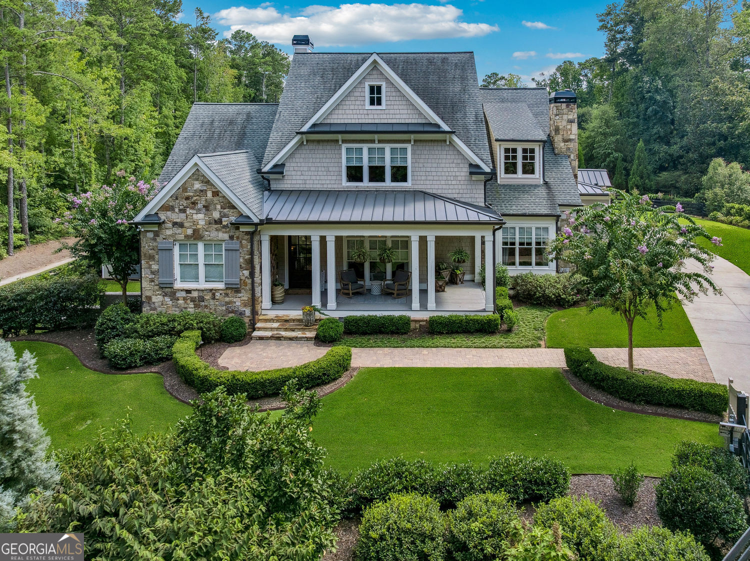 Roswell, Georgia 30075, United States, 4 Bedrooms Bedrooms, ,5 BathroomsBathrooms,Residential,Pending,199784