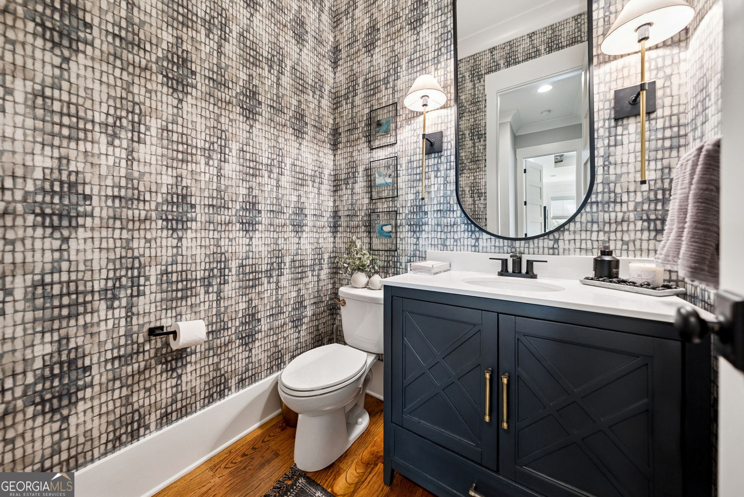 Roswell, Georgia 30075, United States, 4 Bedrooms Bedrooms, ,5 BathroomsBathrooms,Residential,Pending,199784