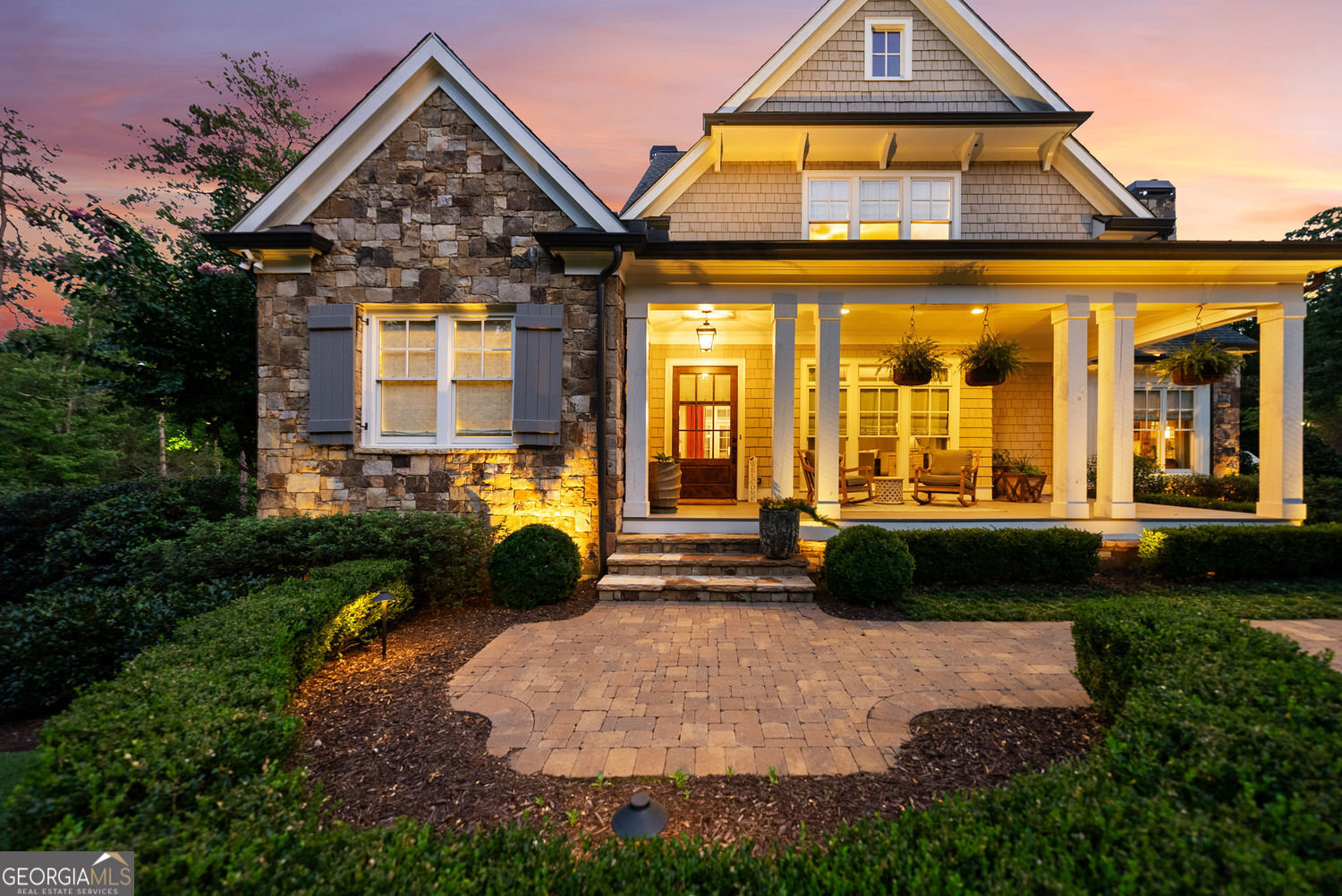 Roswell, Georgia 30075, United States, 4 Bedrooms Bedrooms, ,5 BathroomsBathrooms,Residential,Pending,199784