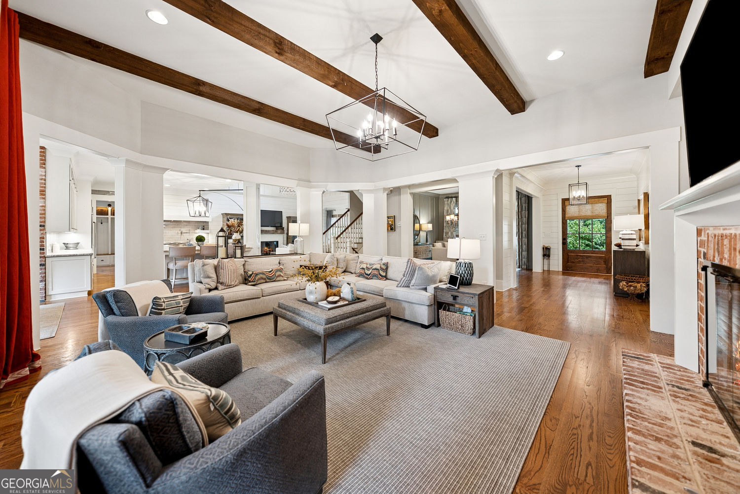 Roswell, Georgia 30075, United States, 4 Bedrooms Bedrooms, ,5 BathroomsBathrooms,Residential,Pending,199784