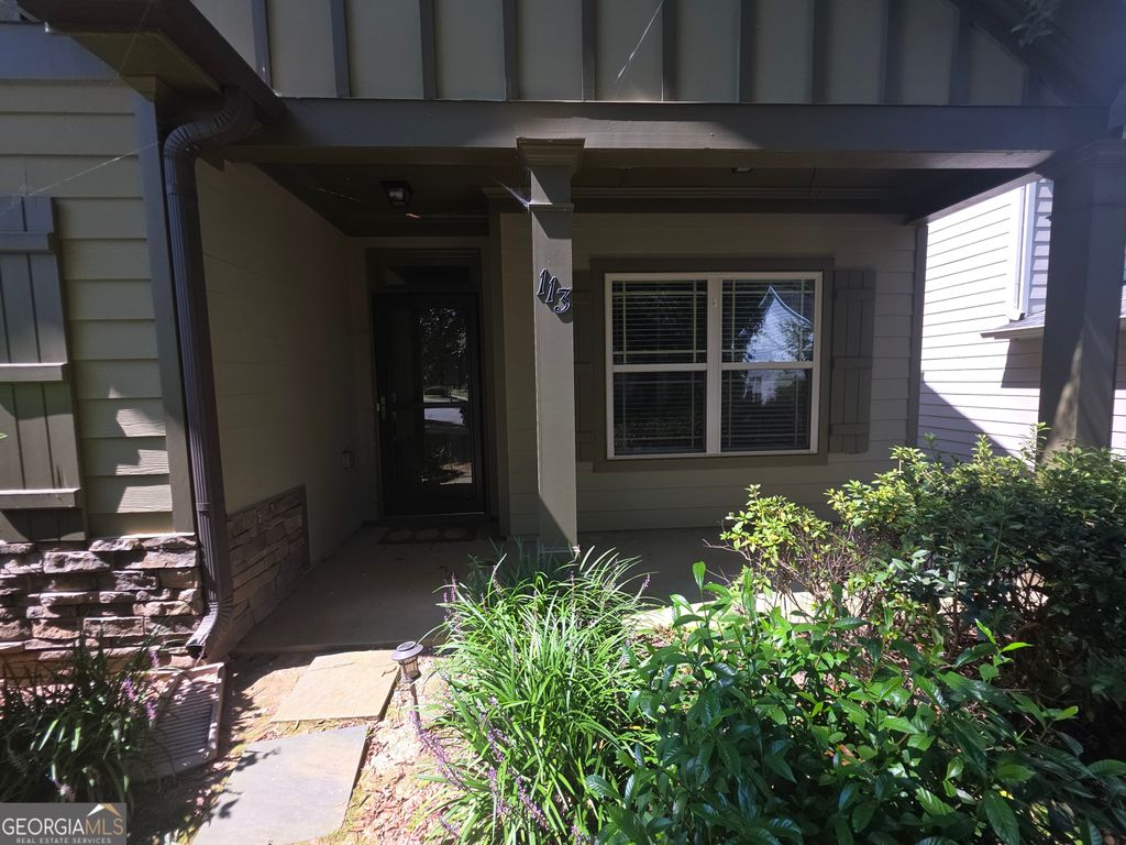 Photo of 113 Macalester Drive, Newnan, GA 30265 (MLS # 10756727)
