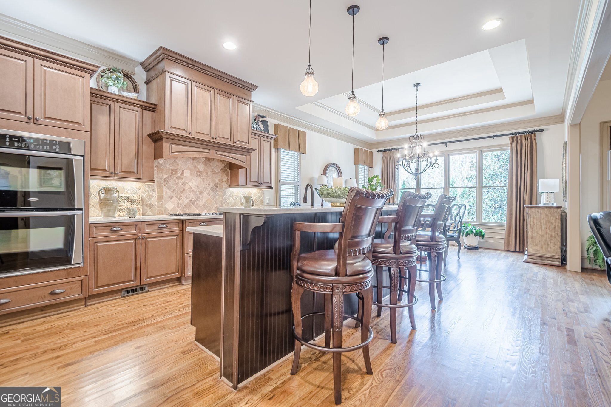 4880 Cecilia SQ