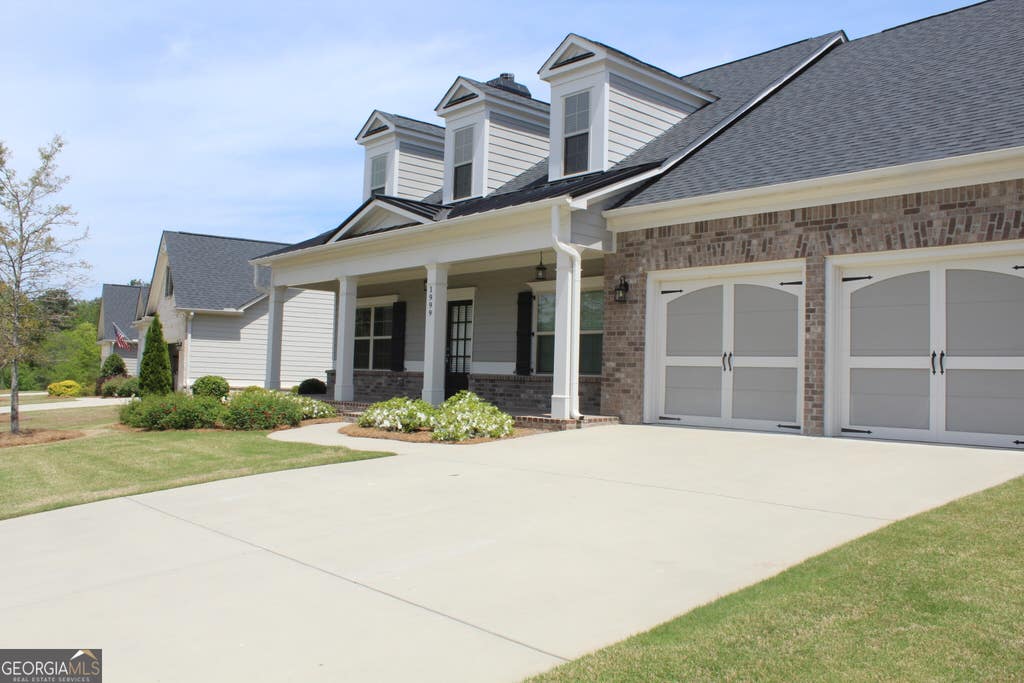 Photo of 1999 Gladys Court SW, Marietta, GA 30064 (MLS # 10833586)