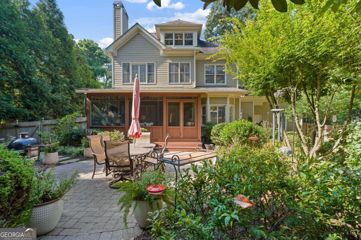 536 Peachtree Oak DR