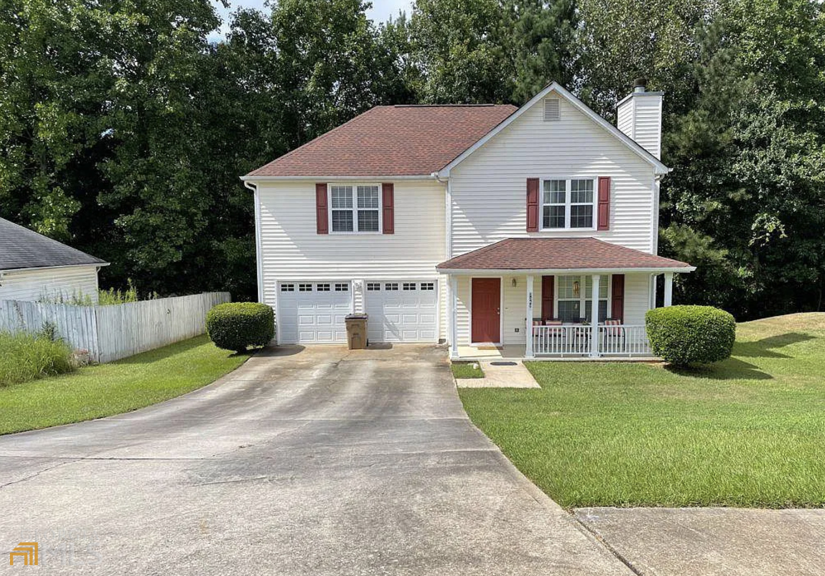 Come check out this 3 bedroom 2 bath home with huge family room! This home features a formal dining room, kitchen with breakfast area, spacious master bedroom. Enjoy your morning coffee in the bright sunroom overlooking the private fenced in yard.