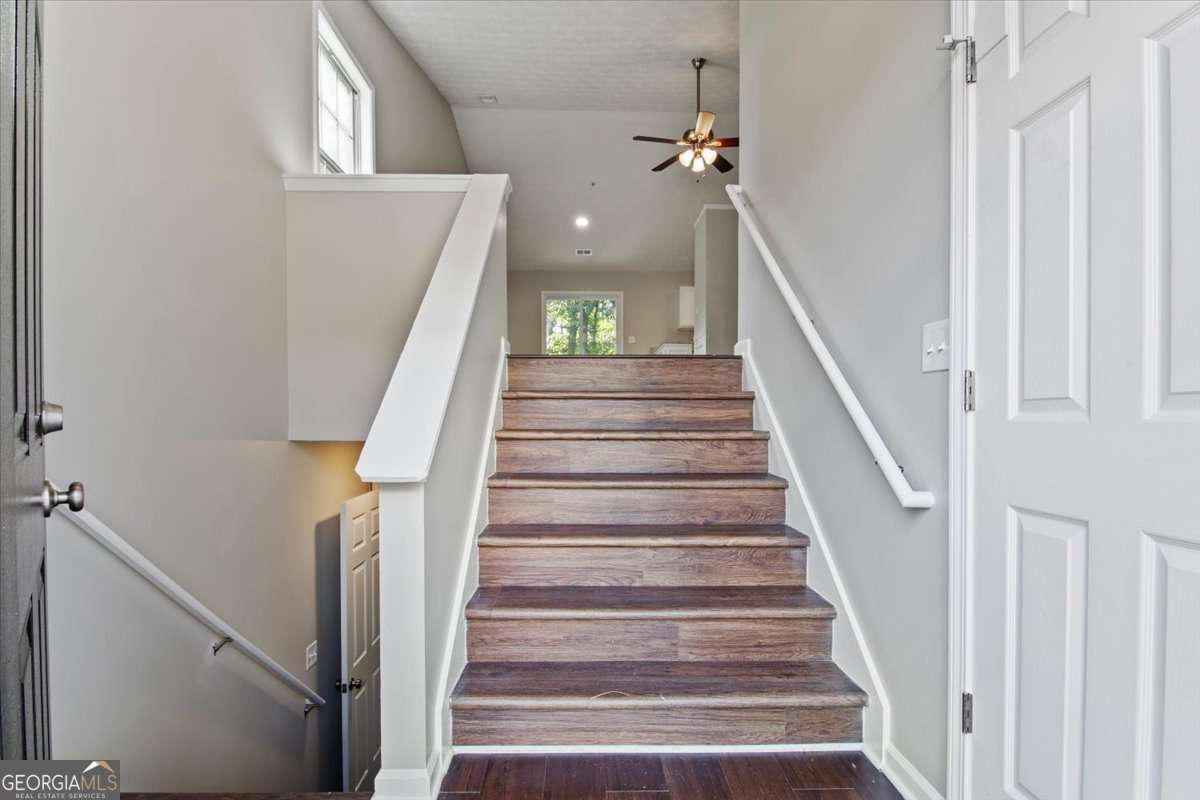 1871 Chardin WAY