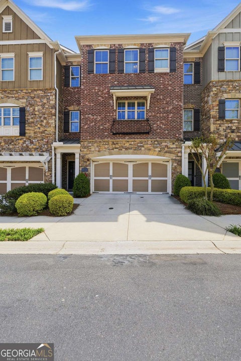 Photo of 917 Dumaine Trace, Atlanta, GA 30328 (MLS # 10807199)