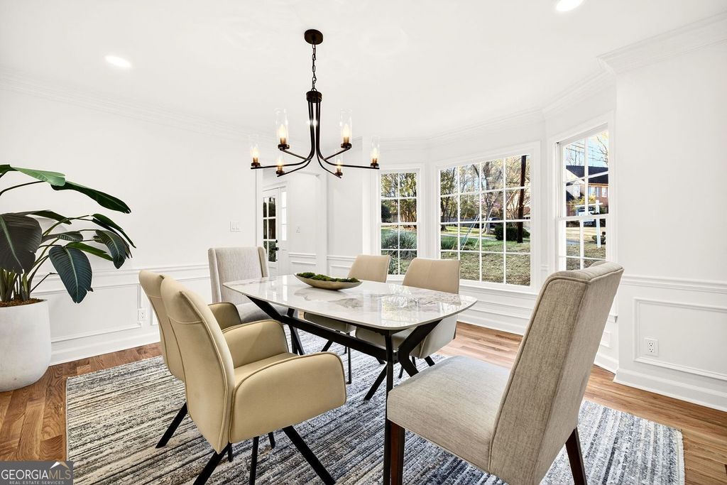 Photo of 5649 Whitesburg Court, Peachtree Corners, GA 30092 (MLS # 10717364)