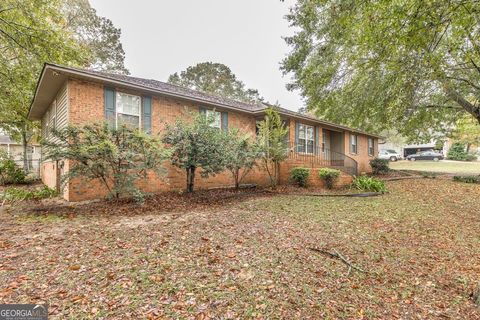 A home in Warner Robins