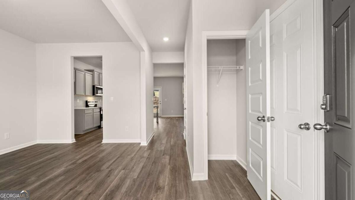 217 Villa DR