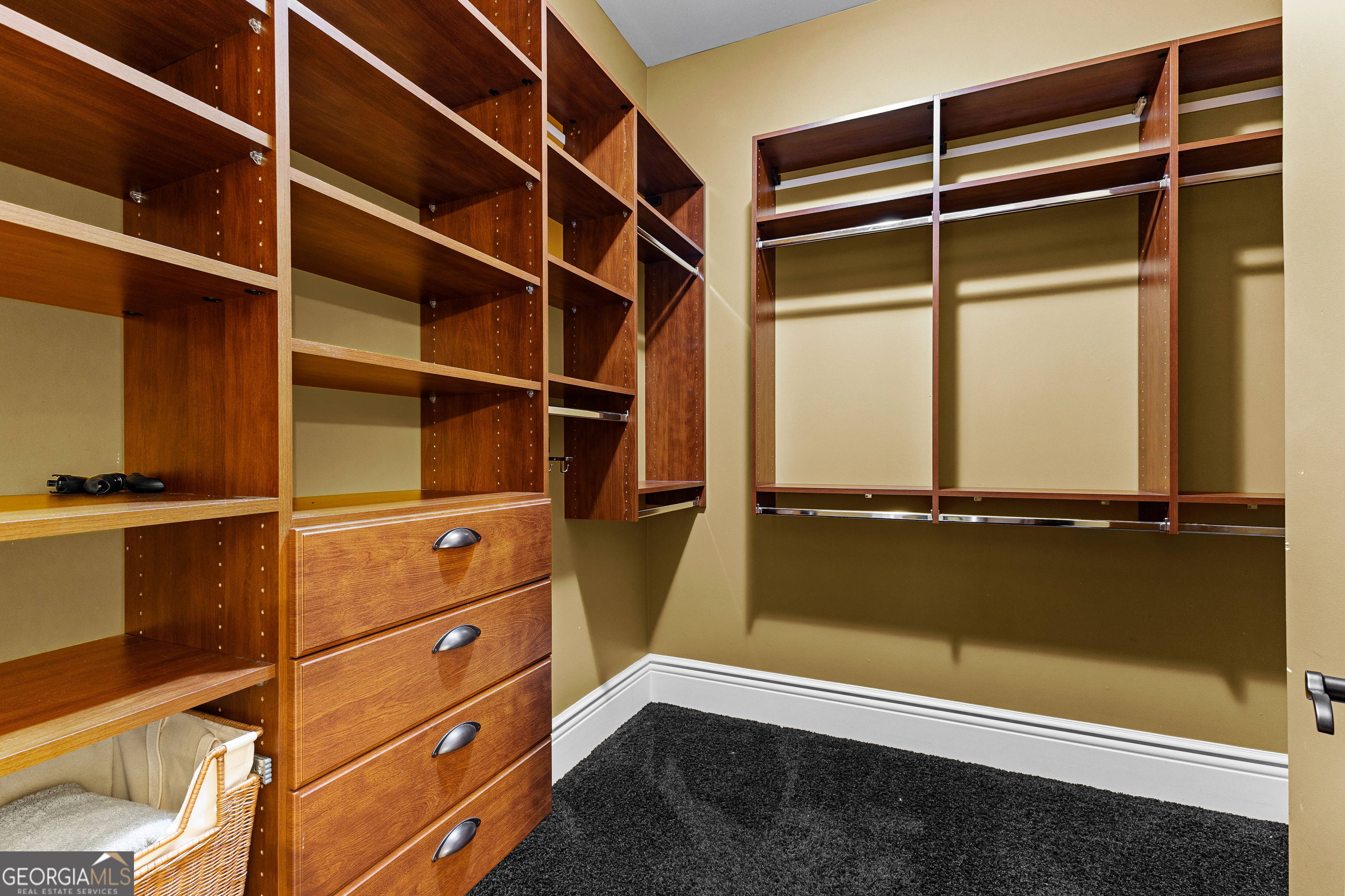 Fayetteville, Georgia 30215, United States, 5 Bedrooms Bedrooms, ,7 BathroomsBathrooms,Residential,Active,181373