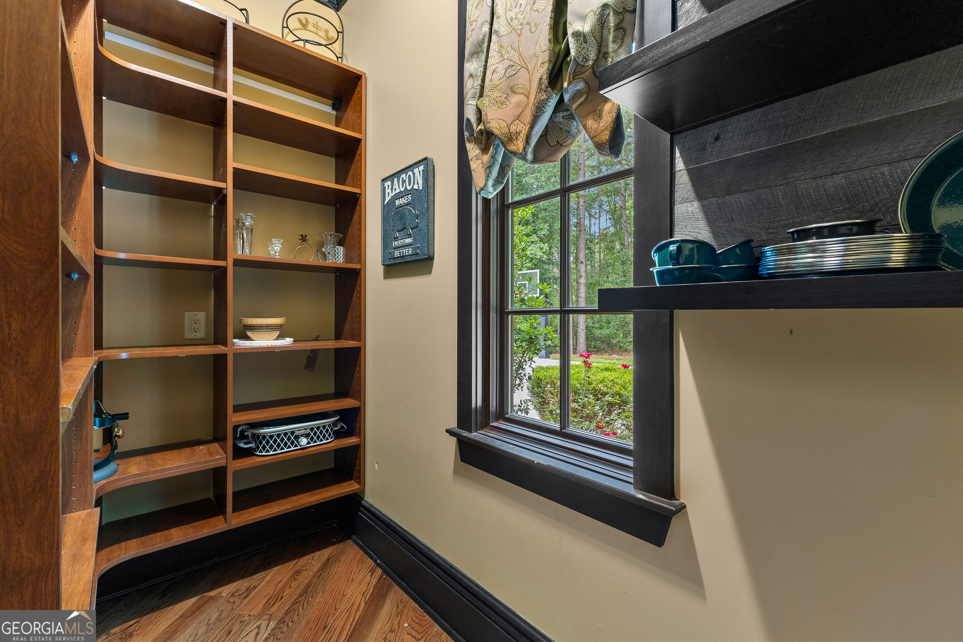 Fayetteville, Georgia 30215, United States, 5 Bedrooms Bedrooms, ,7 BathroomsBathrooms,Residential,Active,181373