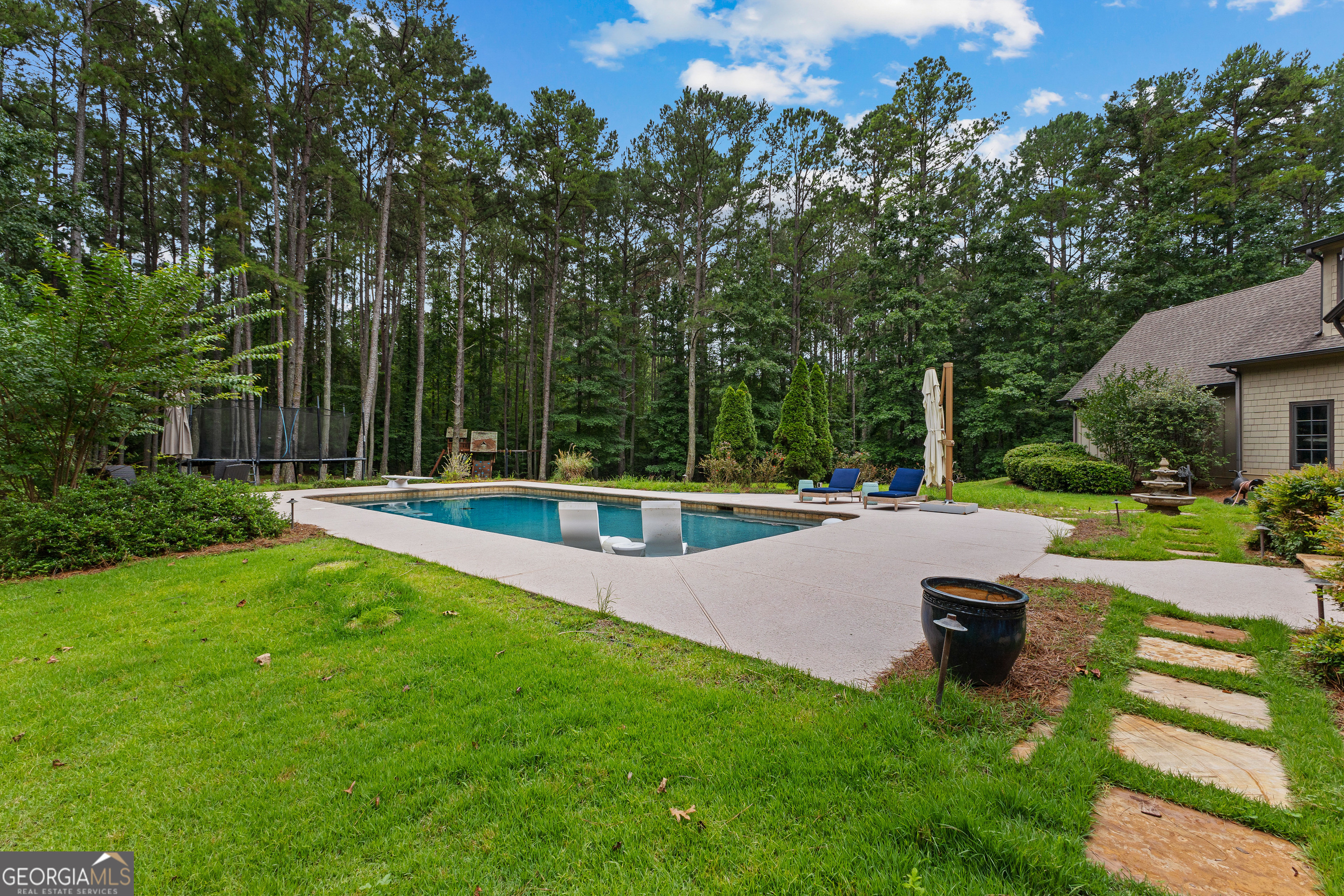 Fayetteville, Georgia 30215, United States, 5 Bedrooms Bedrooms, ,7 BathroomsBathrooms,Residential,Active,181373