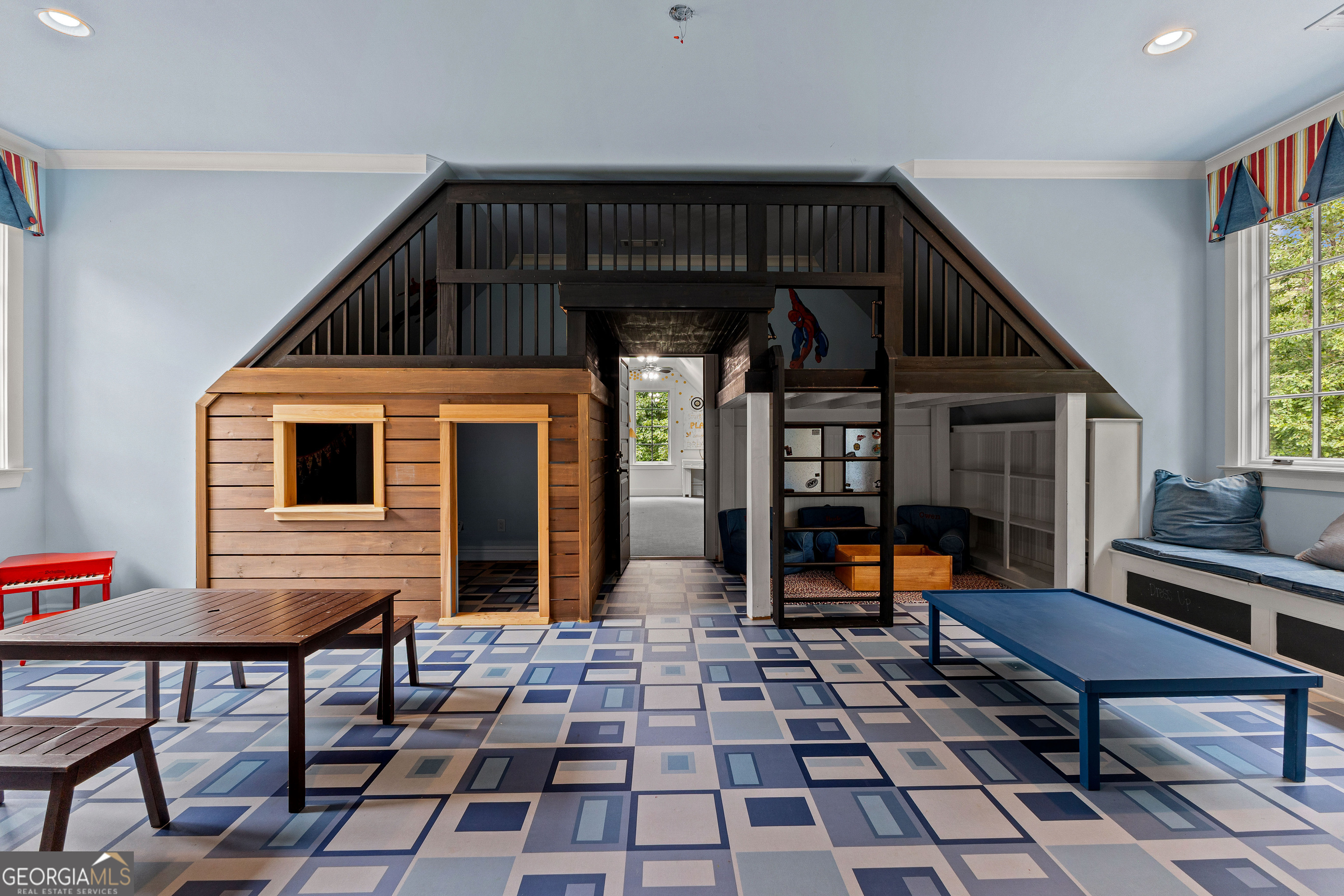 Fayetteville, Georgia 30215, United States, 5 Bedrooms Bedrooms, ,7 BathroomsBathrooms,Residential,Active,181373