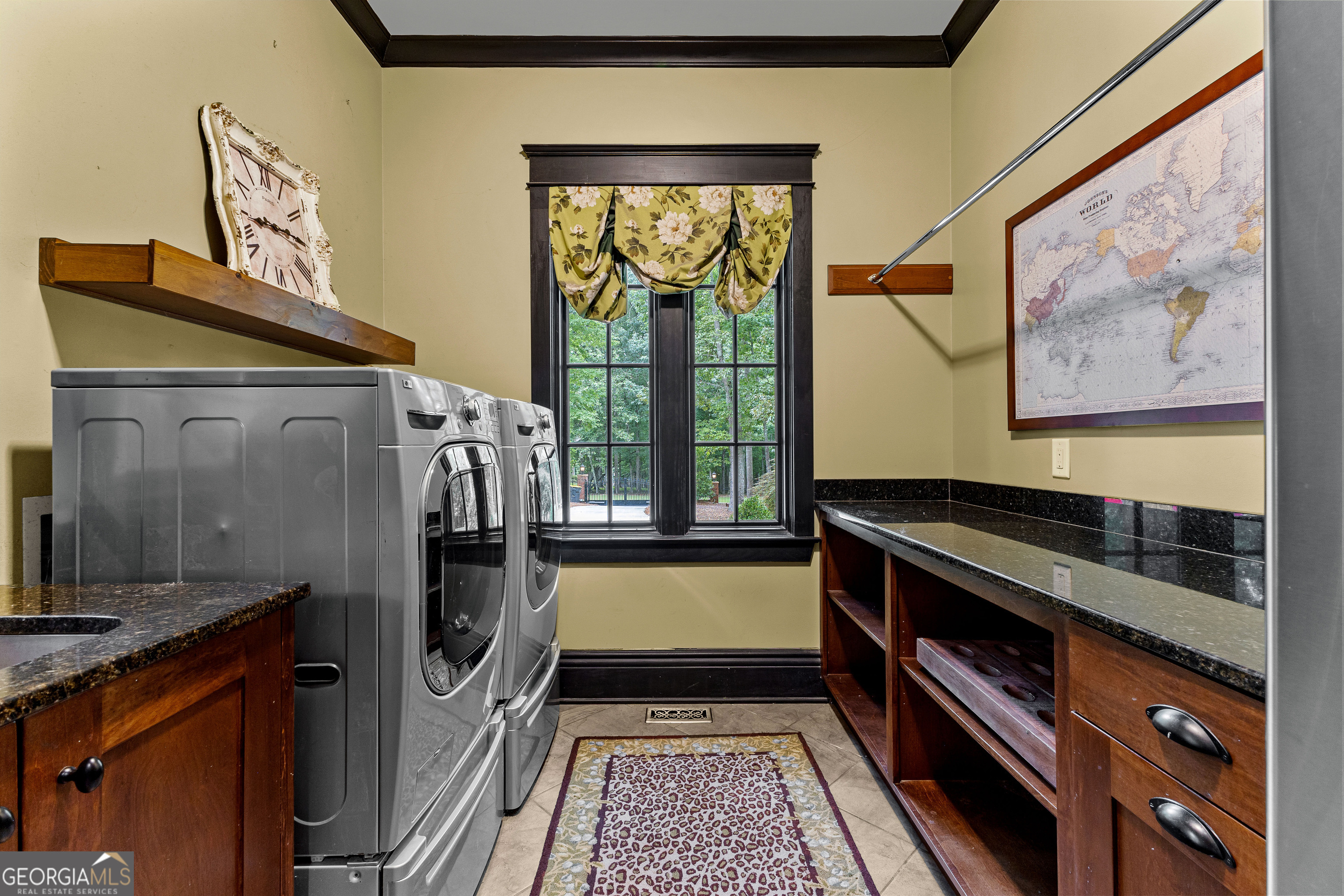 Fayetteville, Georgia 30215, United States, 5 Bedrooms Bedrooms, ,7 BathroomsBathrooms,Residential,Active,181373