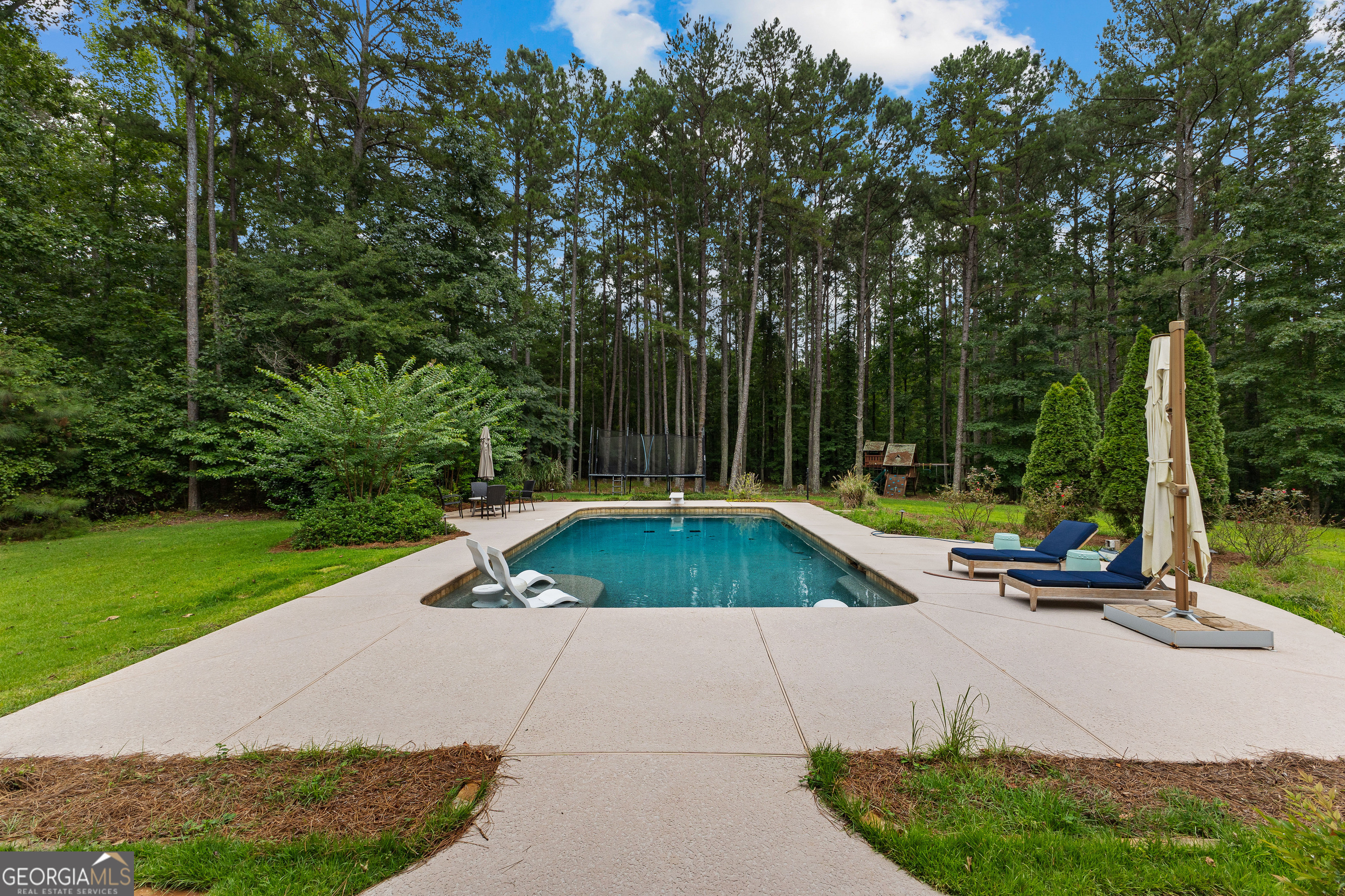 Fayetteville, Georgia 30215, United States, 5 Bedrooms Bedrooms, ,7 BathroomsBathrooms,Residential,Active,181373