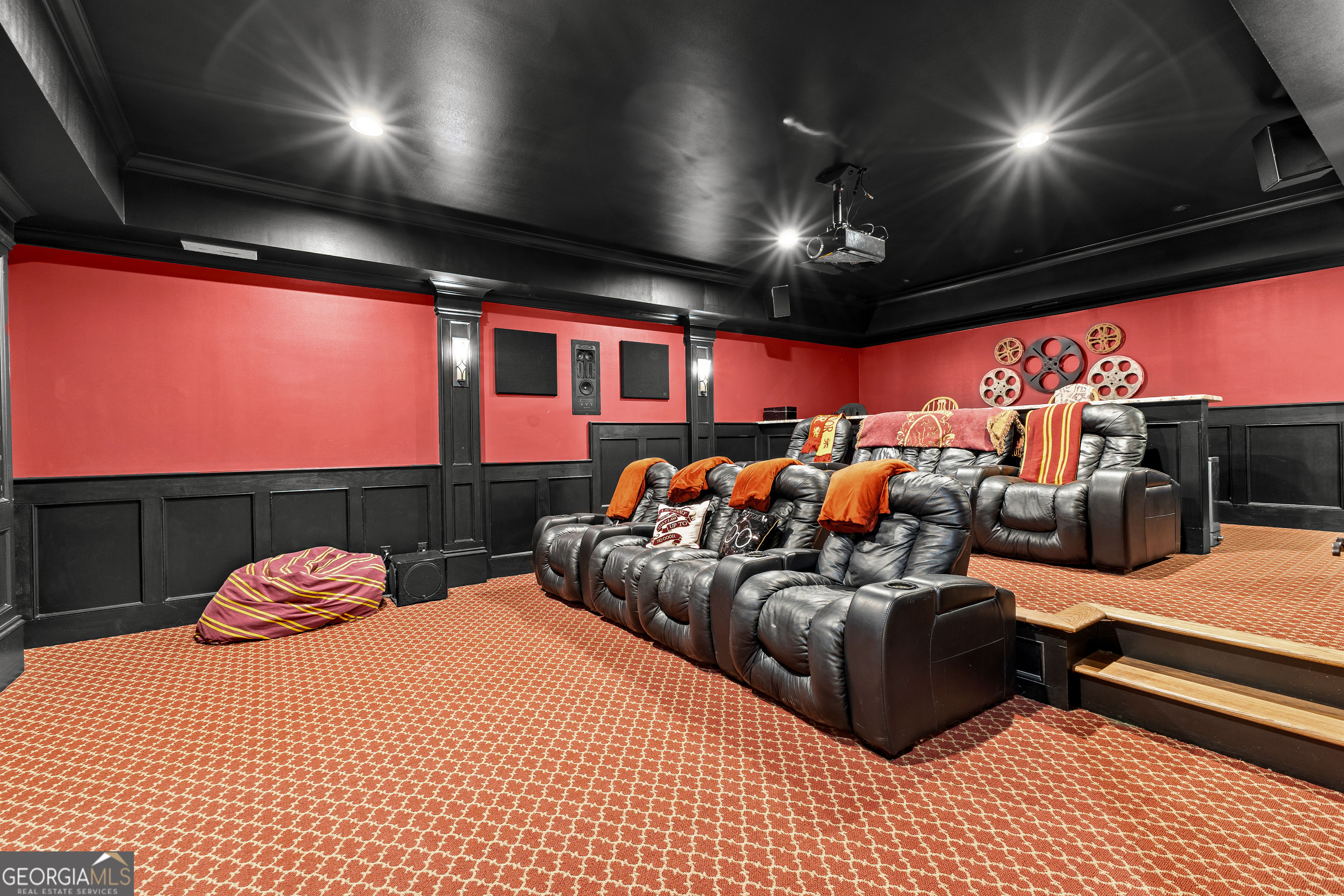 Fayetteville, Georgia 30215, United States, 5 Bedrooms Bedrooms, ,7 BathroomsBathrooms,Residential,Active,181373