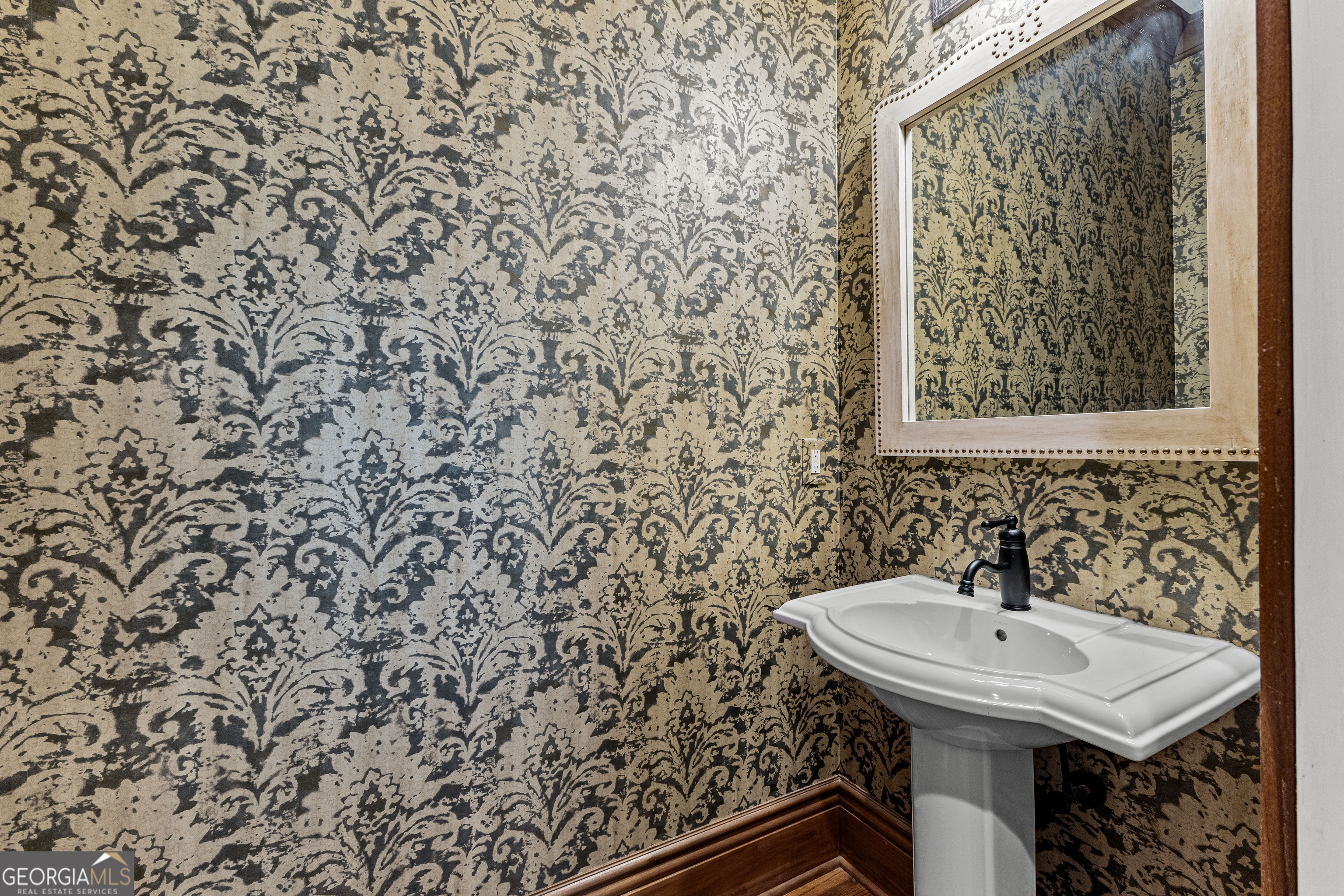 Fayetteville, Georgia 30215, United States, 5 Bedrooms Bedrooms, ,7 BathroomsBathrooms,Residential,Active,181373