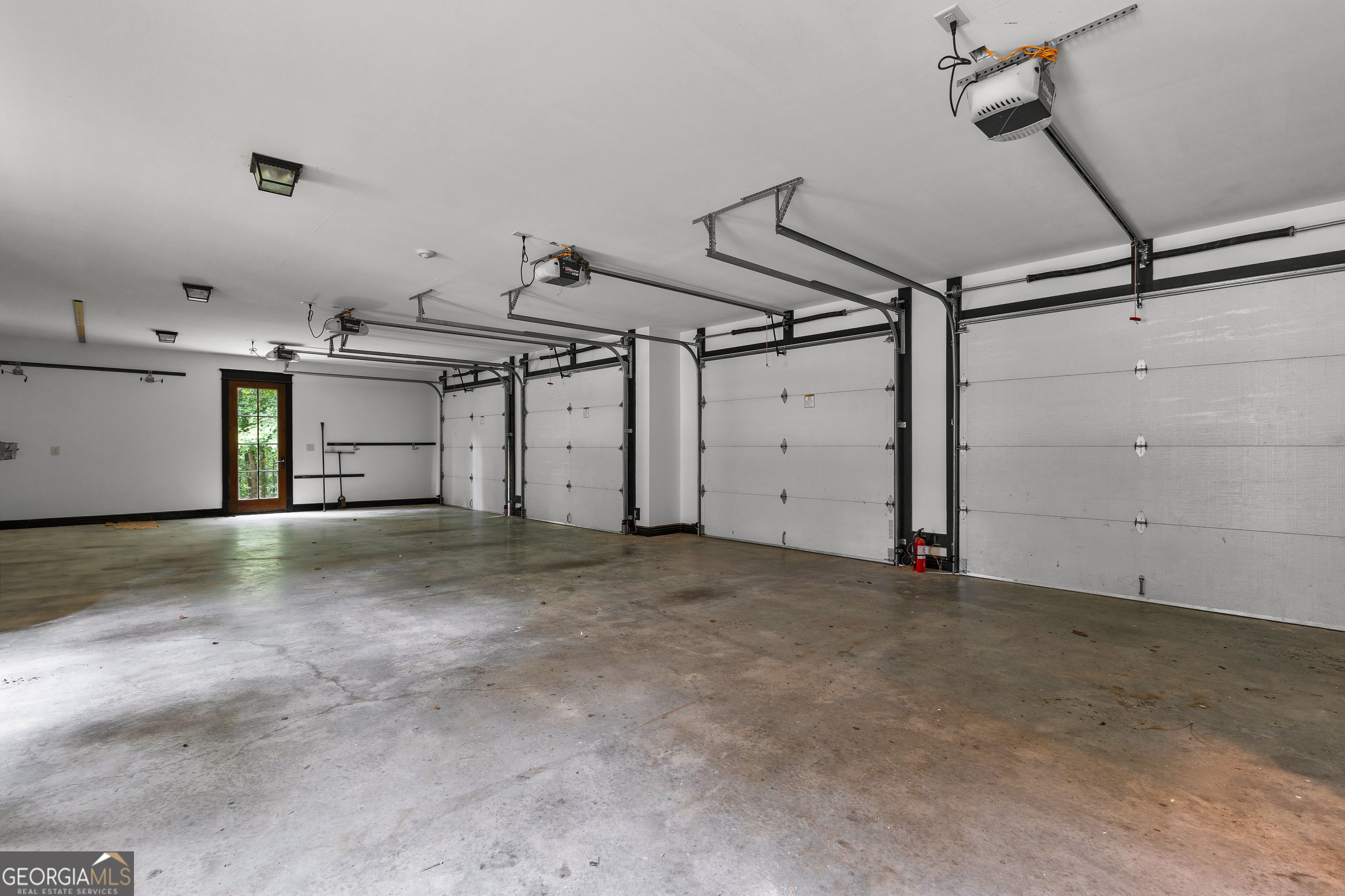 Fayetteville, Georgia 30215, United States, 5 Bedrooms Bedrooms, ,7 BathroomsBathrooms,Residential,Active,181373