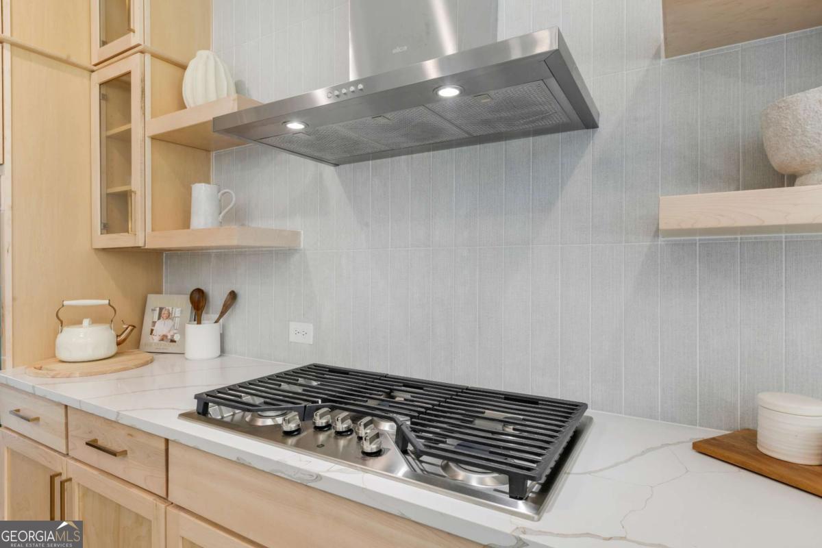 121 Willow Bend Road