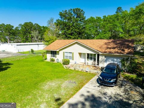 2218 Riverside AVE Waycross GA 31501