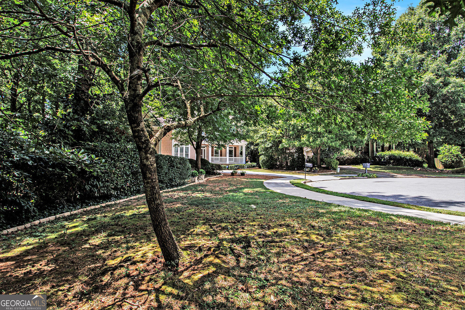 3698 Lakeview DR