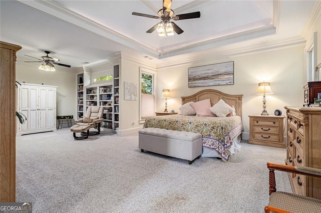 3698 Lakeview DR