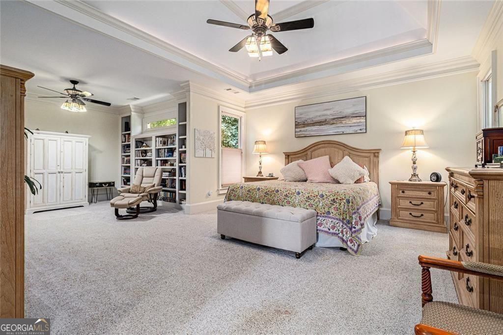 3698 Lakeview DR