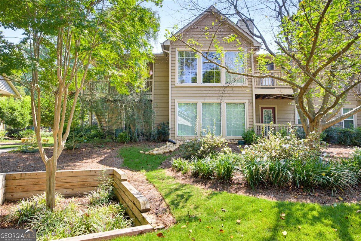 704 Country Park DR