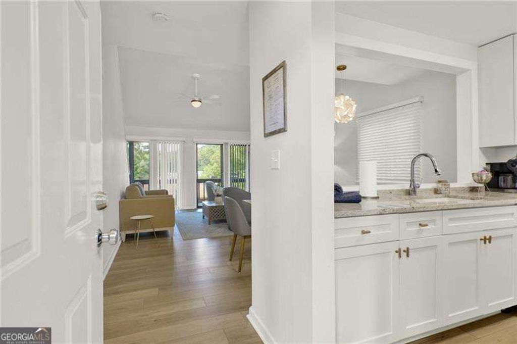 Photo of 137 NARROWS Loop, Waleska, GA 30183 (MLS # 10721718)