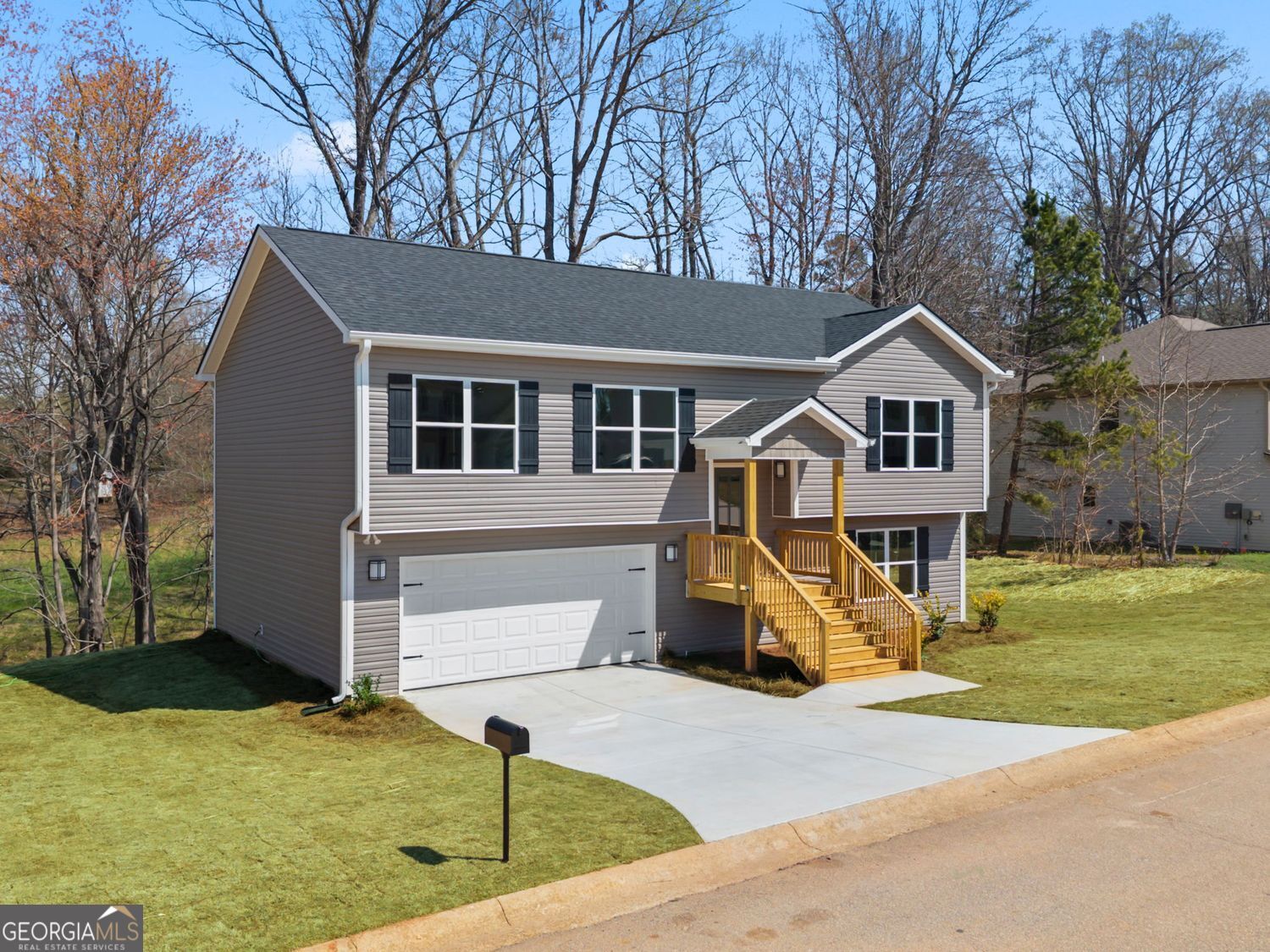 226 Highland Pointe DR