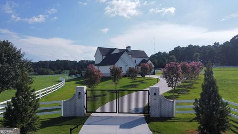 1054 Dee Kennedy RD Auburn GA 30011