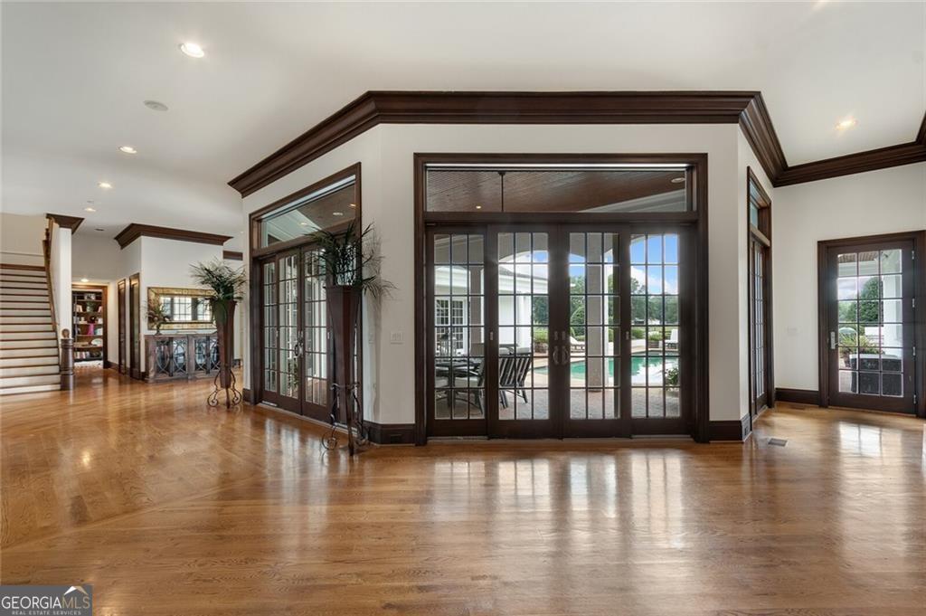 211 Darby RD SW