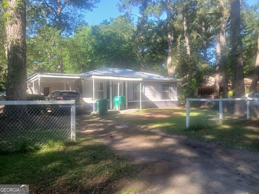 Photo of 104 Daniel Court, Albany, GA 31705 (MLS # 10767541)