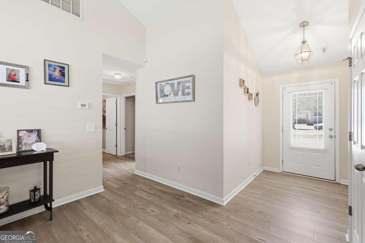 1372 Summer Hill CT