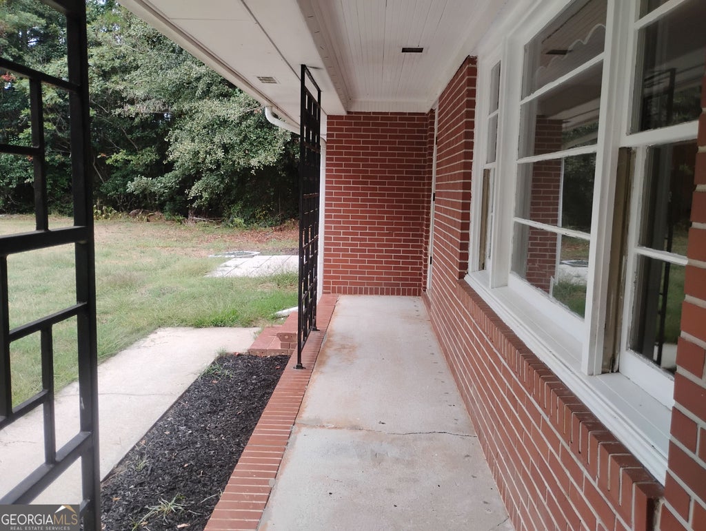 Photo of 318 W Main Street, Rutledge, GA 30663 (MLS # 10867831)