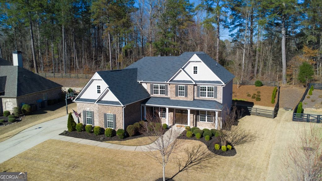 Photo of 6660 Canyon Cove, Cumming, GA 30028 (MLS # 10711930)