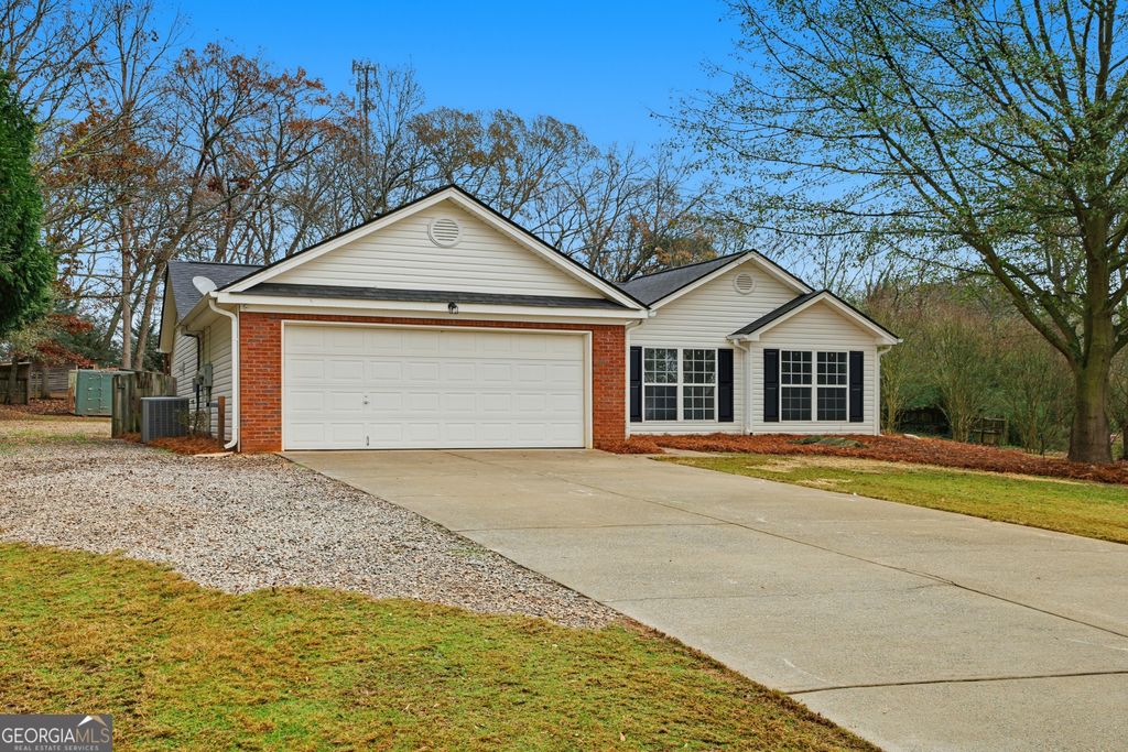 Photo of 1035 Octavia Court, Winder, GA 30680 (MLS # 10655570)