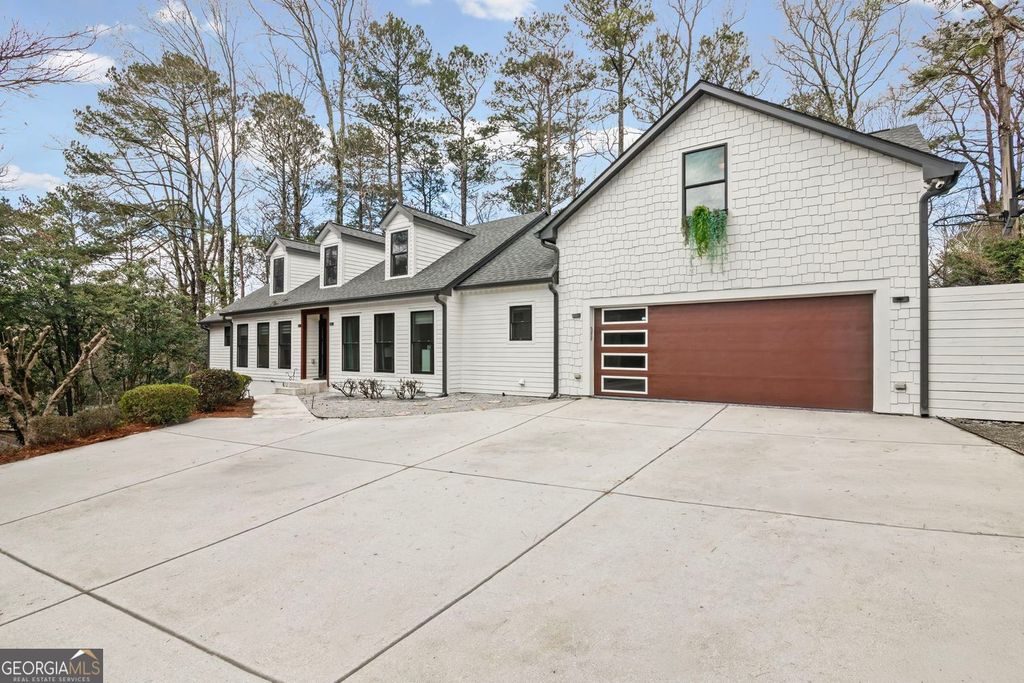 Photo of 6260 River Overlook Drive NW, Atlanta, GA 30328 (MLS # 10756503)