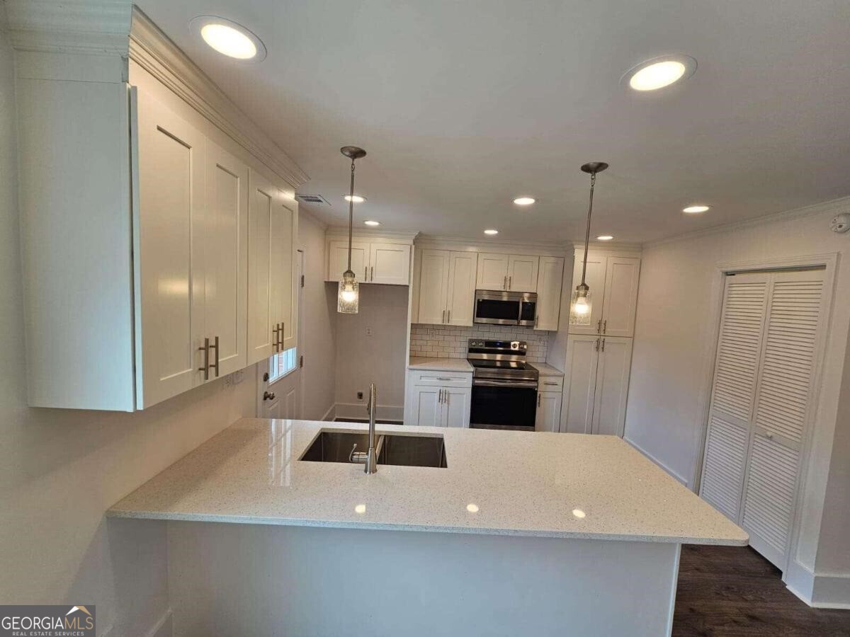 5 George Wythe PL NW