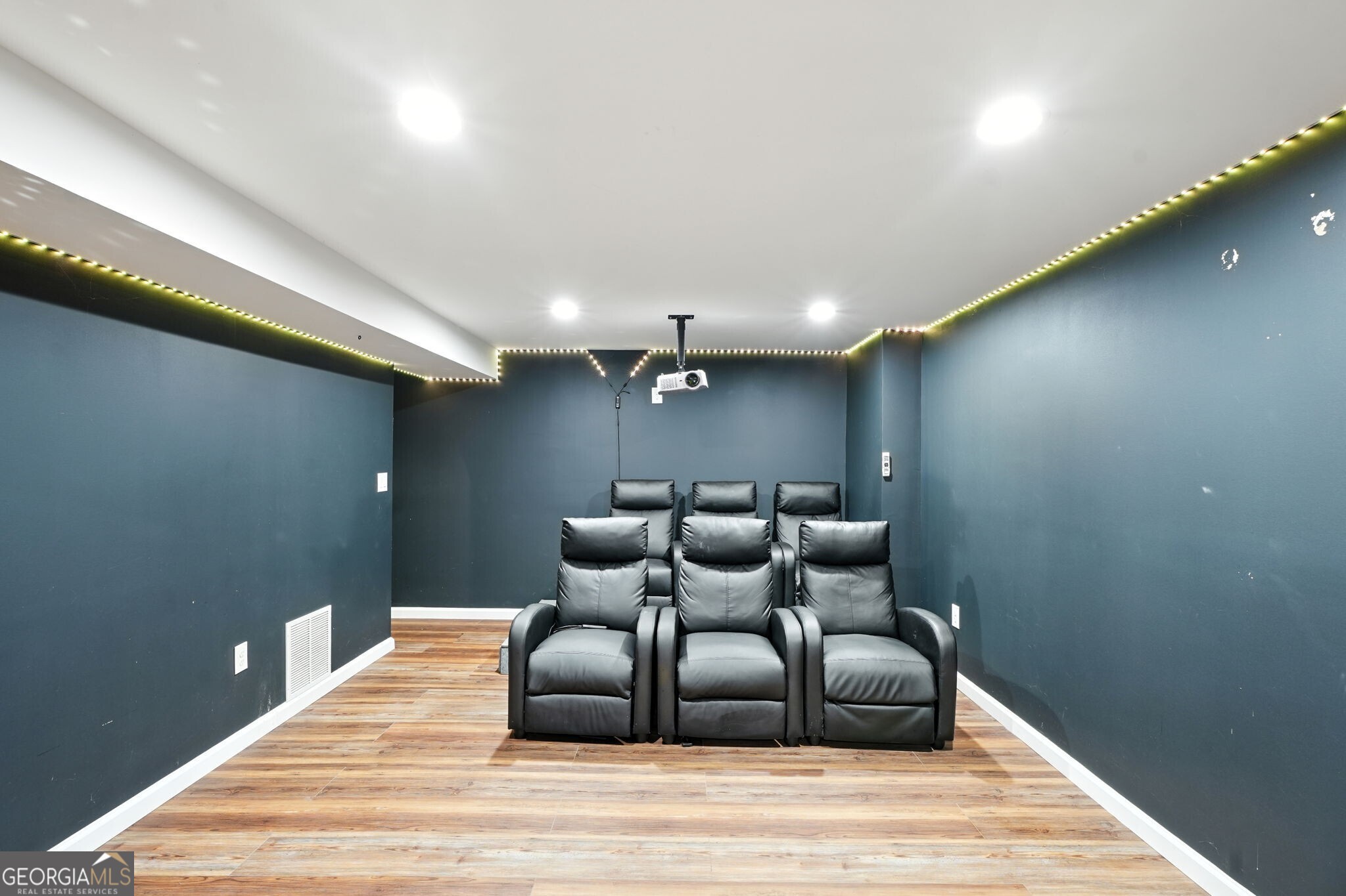 Creekwood Village - Residential