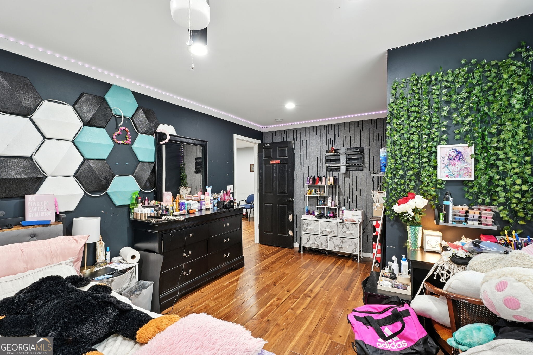 Creekwood Village - Residential