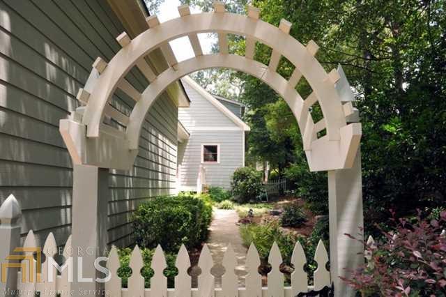 Spring Street Village - Residential