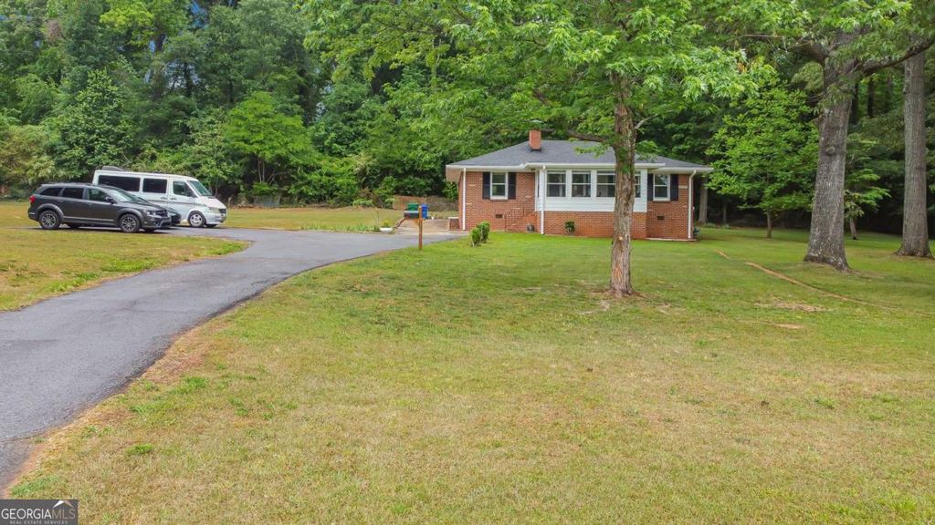 Photo of 2686 Snapfinger Road, Decatur, GA 30034 (MLS # 10741981)