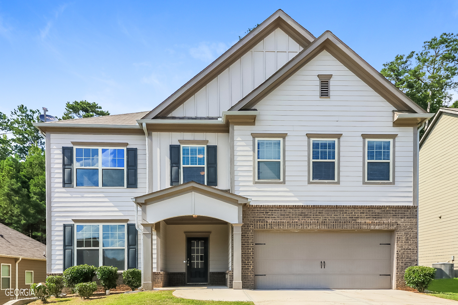 4 Bedroom, 3.5 bath home in well-established community conveniently located minutes from Hartsfield Jackson Int'l Airport & Downtown Atlanta. This home was just updated in January 2023 to include freshly painted kitchen cabinets, new LVP flooring throughout the first floor, and freshly painted bath vanities. Designer Kitchen has granite countertops, tile backsplash, pendant lit Island, canned lights & SS appliances all overlooking spacious Great Room with Fireplace. Flex space on main. Upstairs Living Area. Large Owners Suite w/Walk-in Closet & Deluxe Owners Bath w/5' Shower & 5' Soaker Tub plus dual vanities.