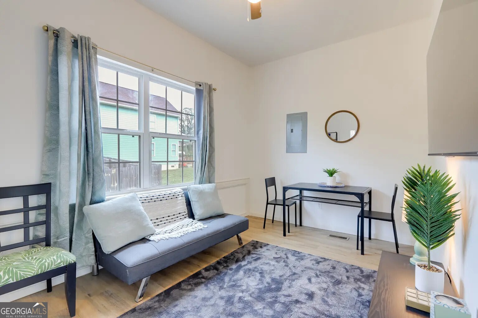 1408 2nd AVE