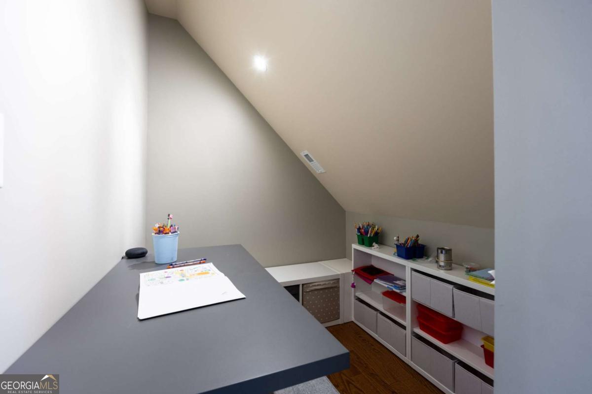 Falkirk Pointe - Residential