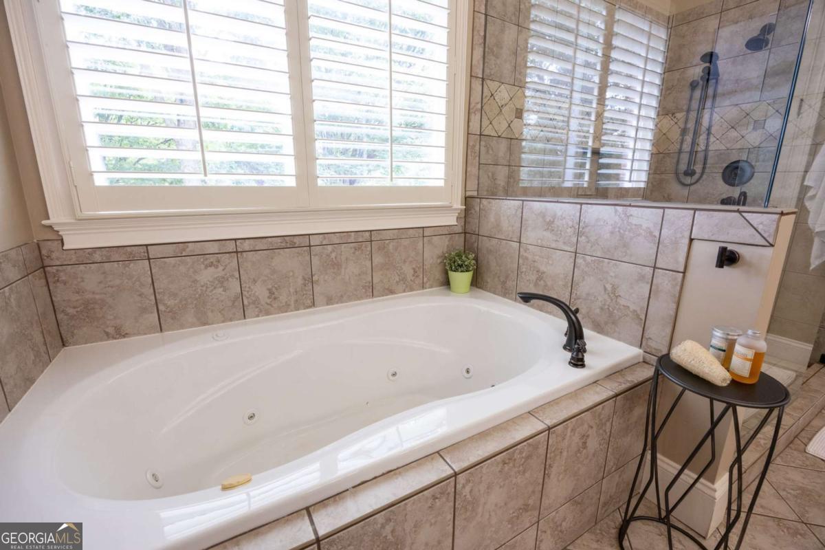 Falkirk Pointe - Residential